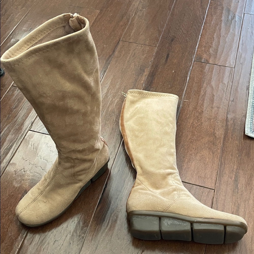 Sesto Meucci  Knee High Fleece Sports Boots